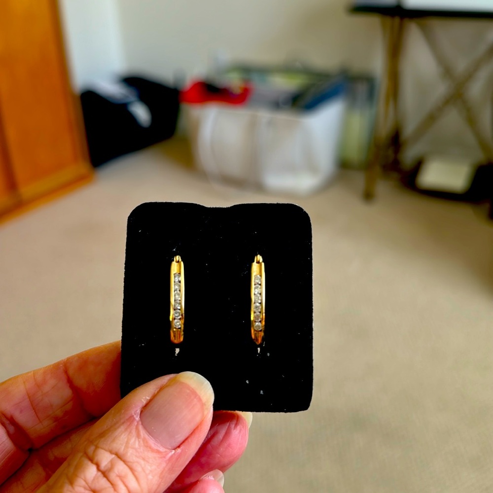 14 carat gold diamond hoop earrings